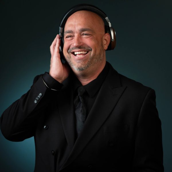 DJ Mike - Optimized (1)